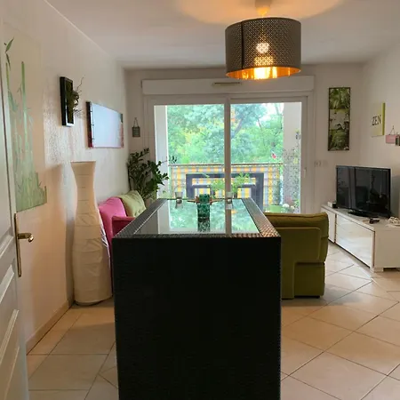 Apartmán Votre Sejour Cosy A Frejus!