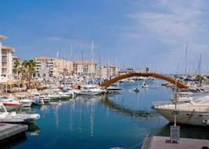 Votre Sejour Cosy A Frejus! Διαμέρισμα